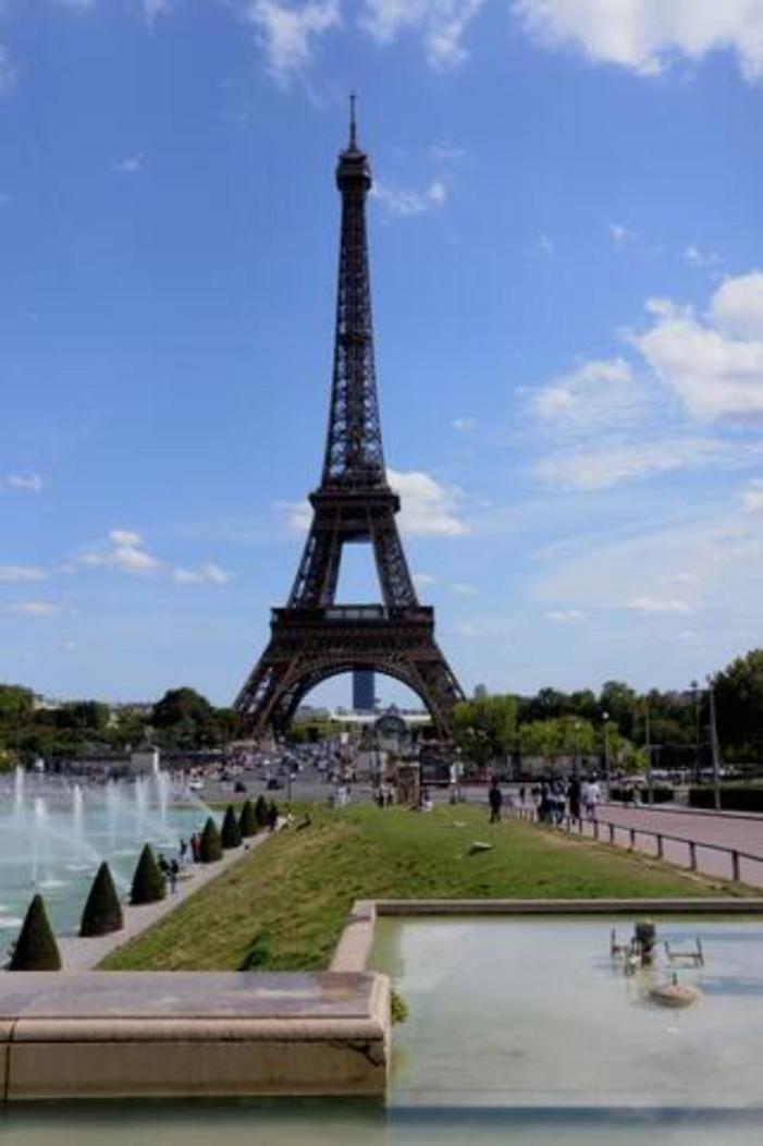 Ferienwohnung Eiffel Edge Escape 30 M From Eiffel Tower Paris Exterior foto