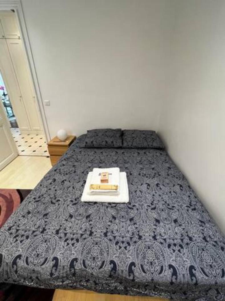 Ferienwohnung Eiffel Edge Escape 30 M From Eiffel Tower Paris Exterior foto